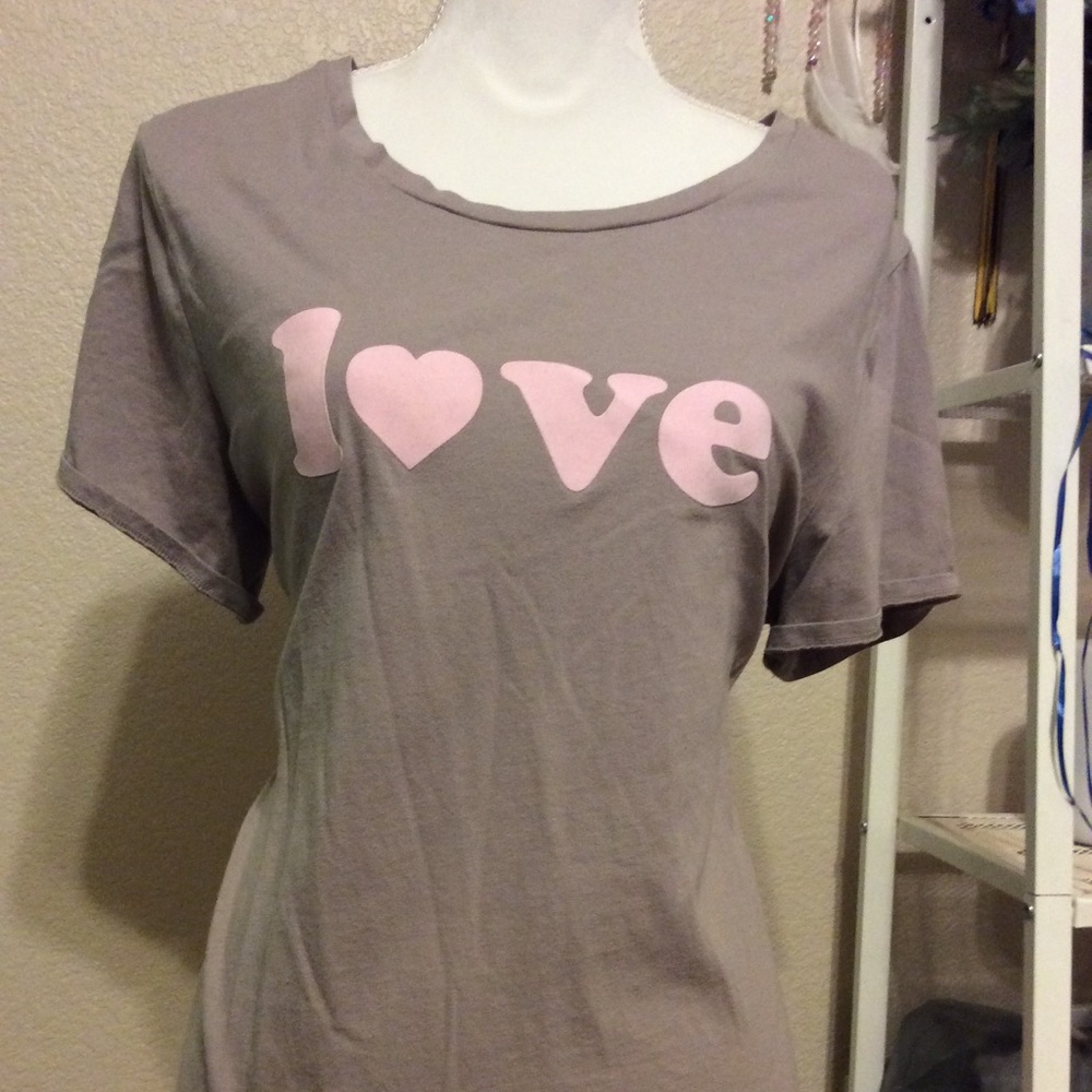 NWOT old navy tee. Make offer